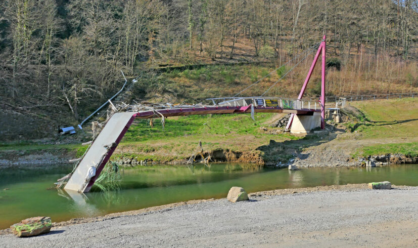 Radbrücke Ahr bei Laach