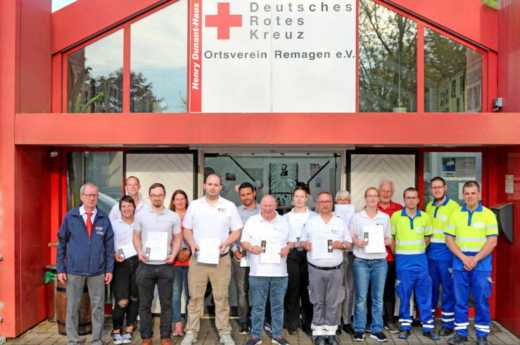 Ehrungen Für Engagierte Rotkreuzler In Remagen - Rhein-Ahr Anzeiger